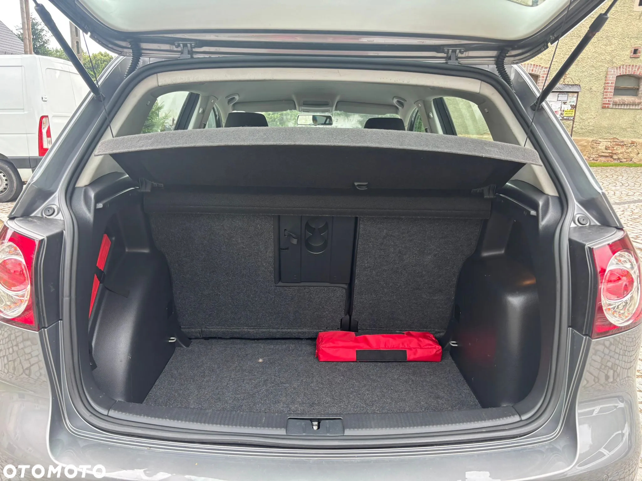 Volkswagen Golf Plus 1.6 TDI Comfortline - 14