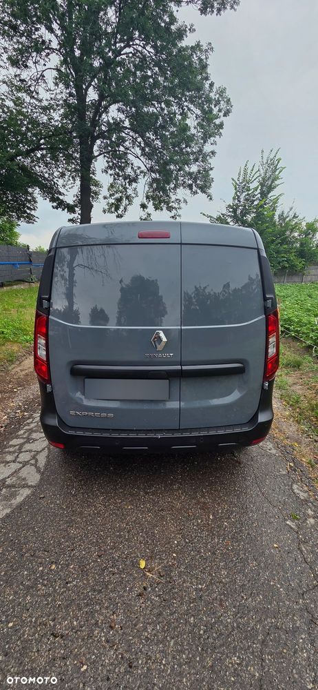 Renault EXPRESS - 11