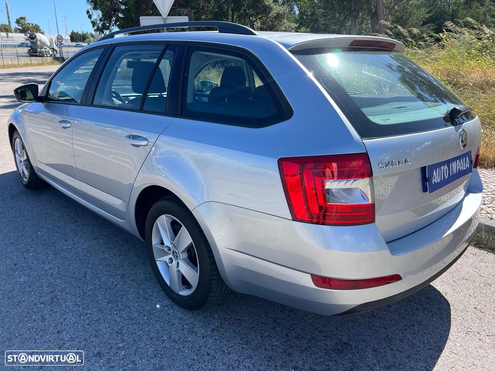 Skoda Octavia Break 1.6 TDi Style DSG - 6