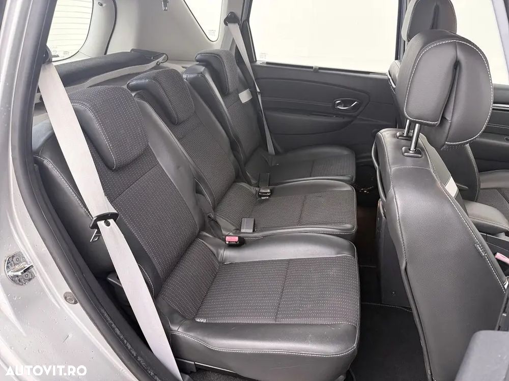 Renault Scenic - 9