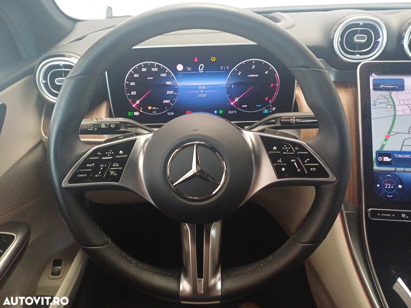 Mercedes-Benz GLC 220 d 4MATIC MHEV - 12