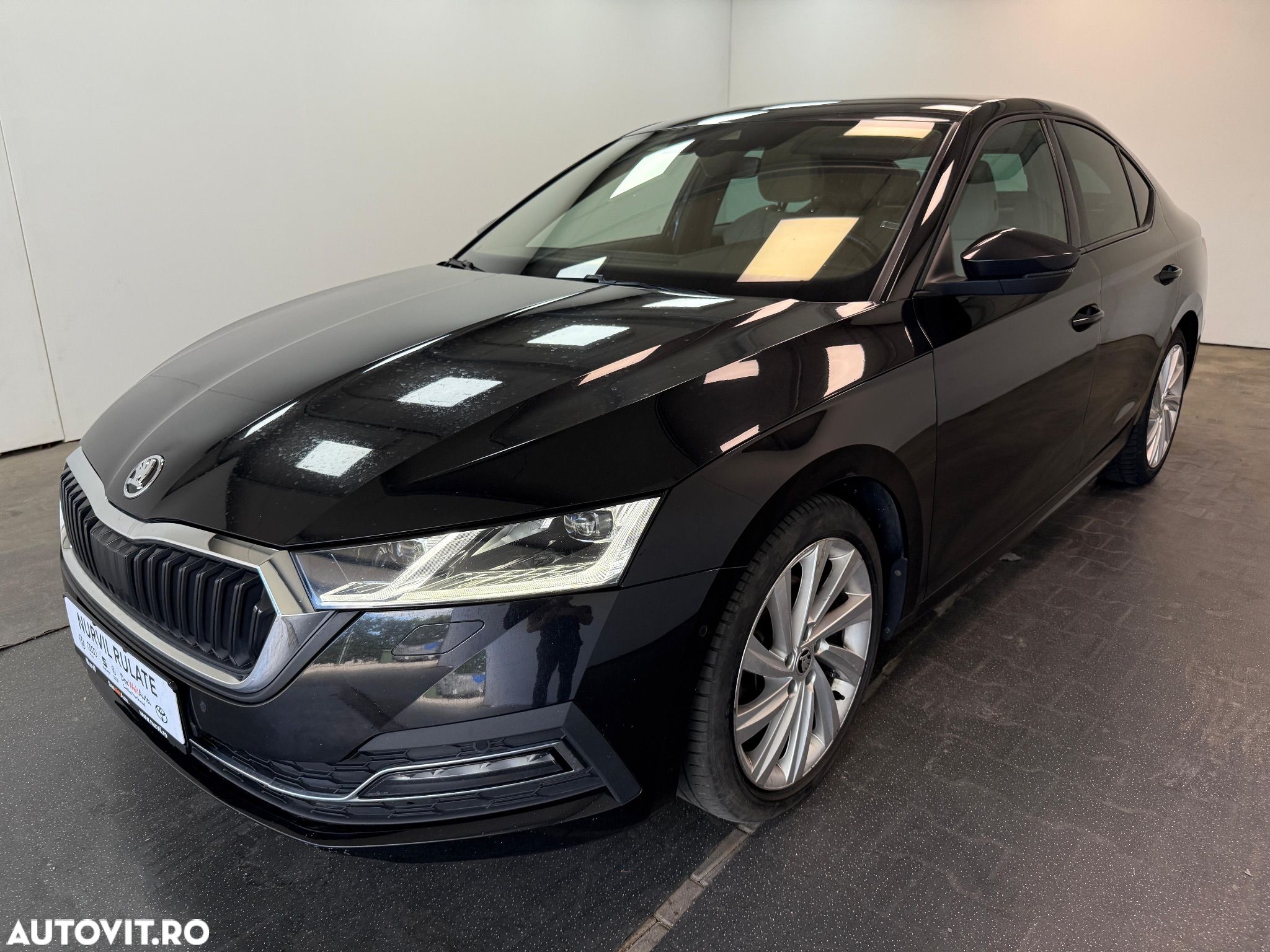 Skoda Octavia 2.0 TDI DSG Style - 1