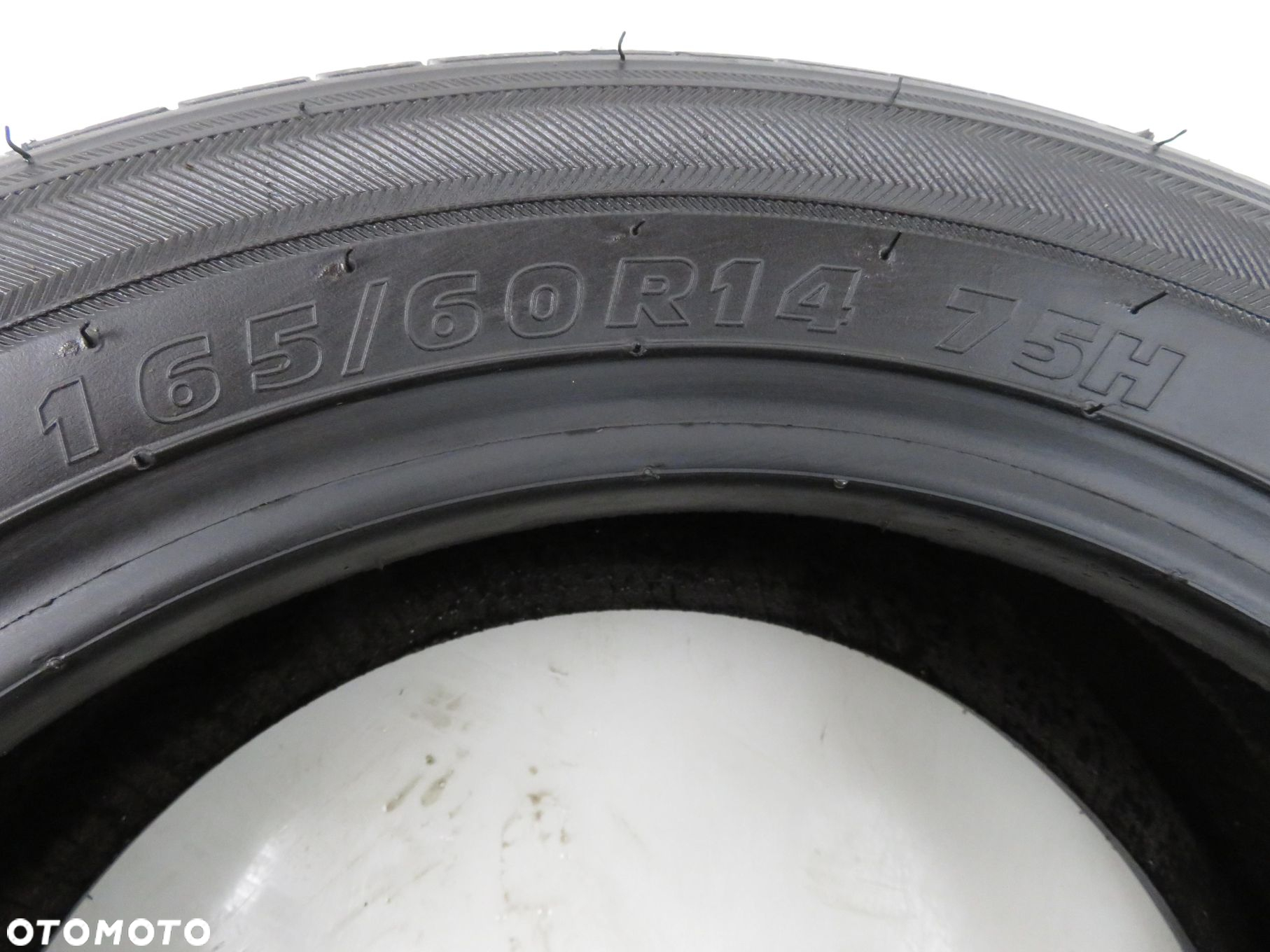 2X 165/60R14 OPONY LETNIE KUMHO SOLUS KH17 75H  DOT: 0816. - 8