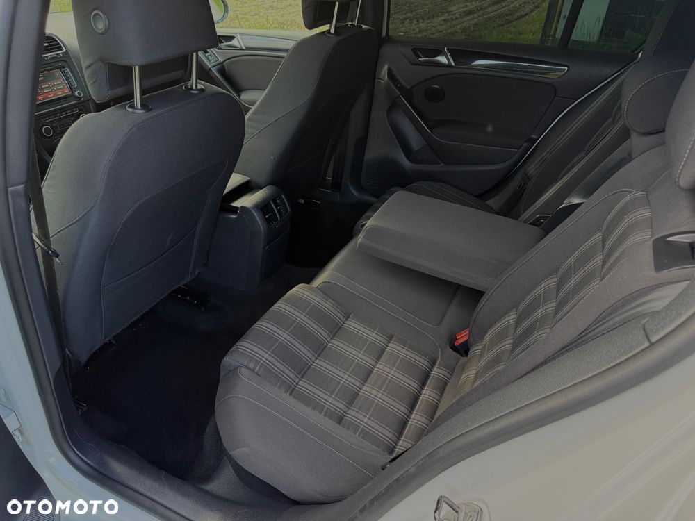 Volkswagen Golf 2.0 TDI DPF DSG GTD - 13