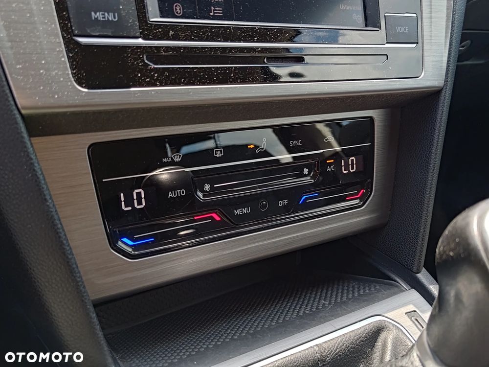 Volkswagen Passat 1.5 TSI EVO Essence - 23