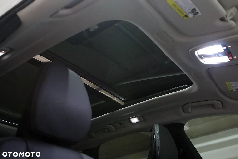 Volvo XC 60 B5 B AWD Ultra Black Edition - 32
