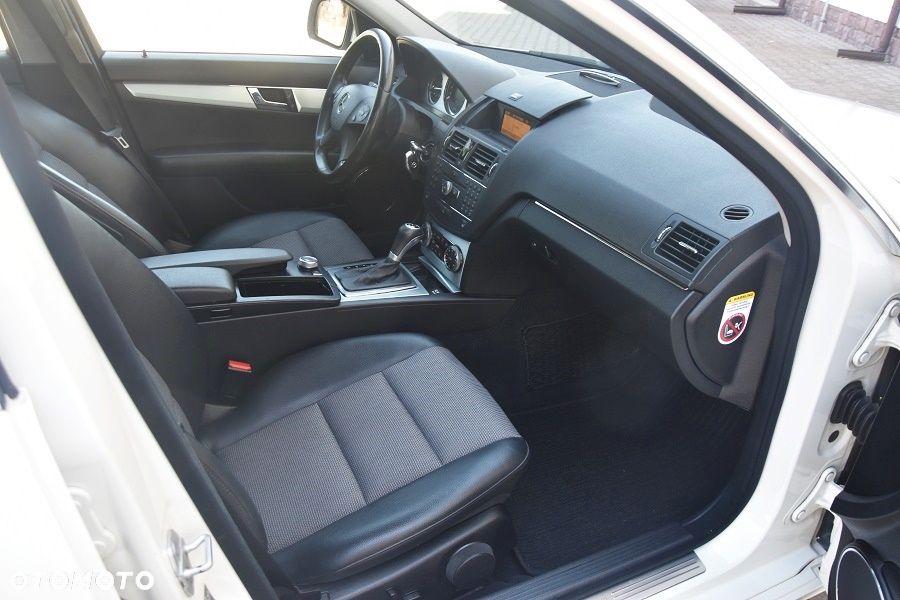 Mercedes-Benz Klasa C 200 Kompressor Automatik Avantgarde - 15