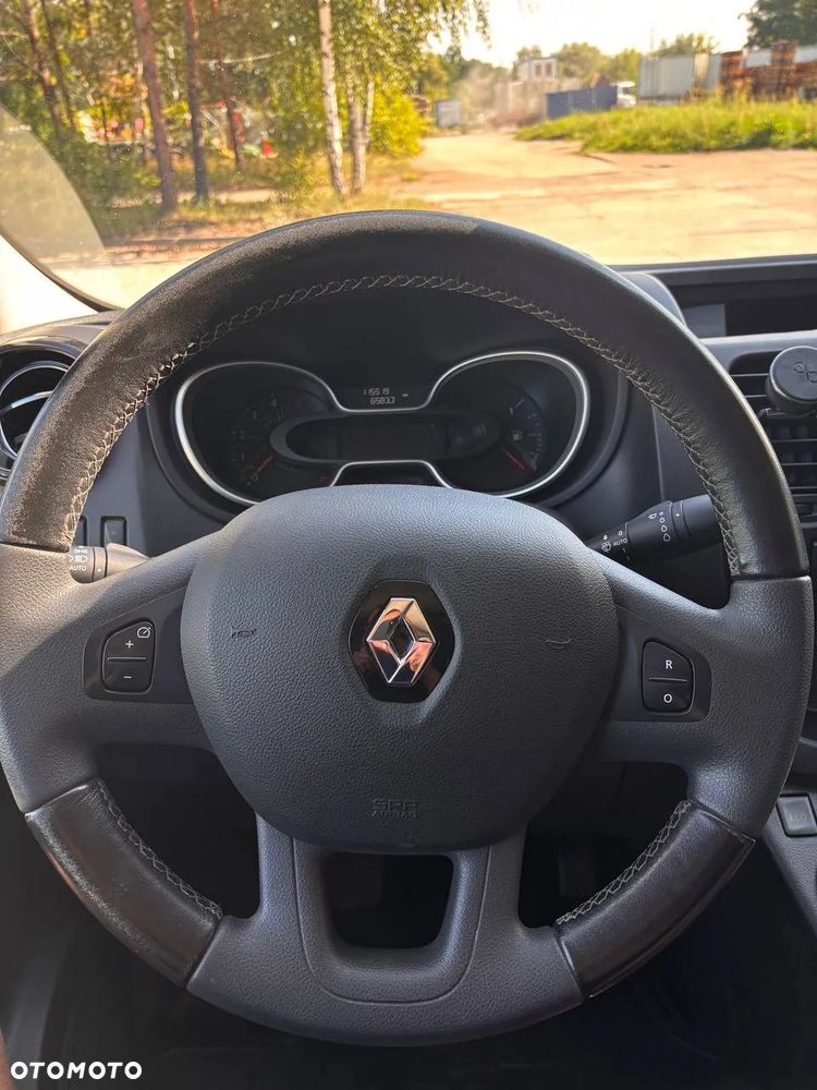 Renault Trafic - 19
