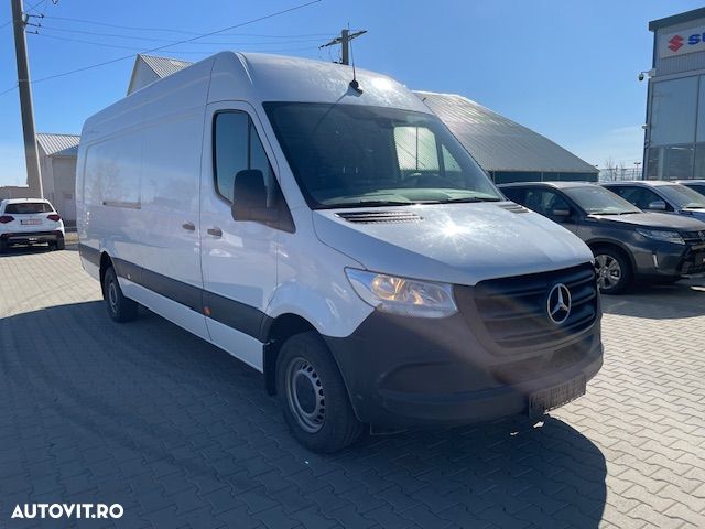 Mercedes-Benz Sprinter - 12