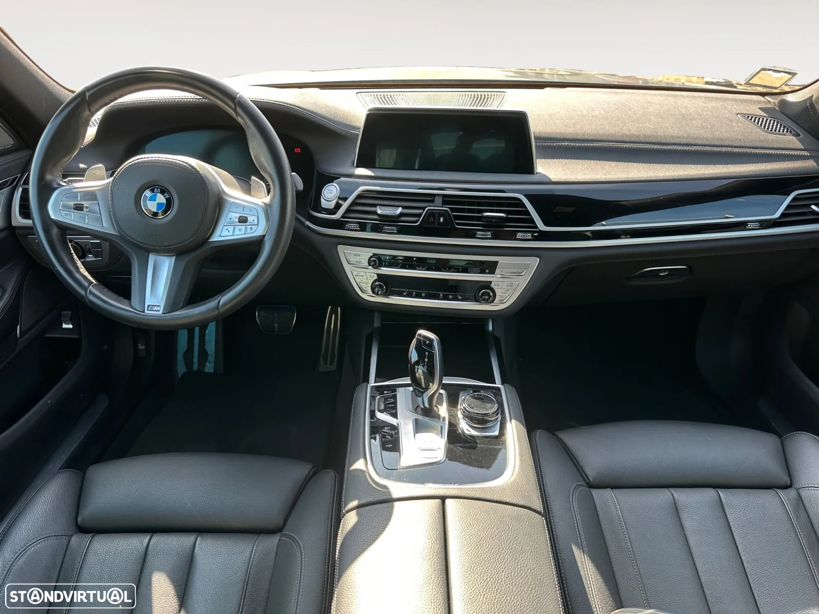 BMW 745 e iPerformance Pack M Auto - 11