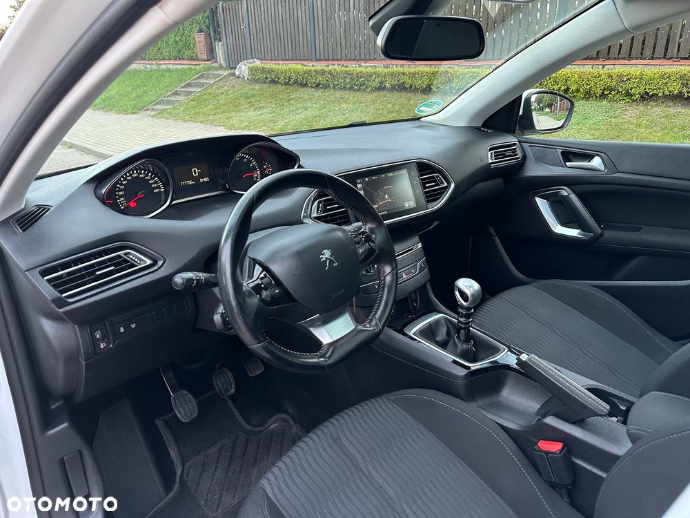 Peugeot 308 PureTech 130 Stop & Start Active - 17