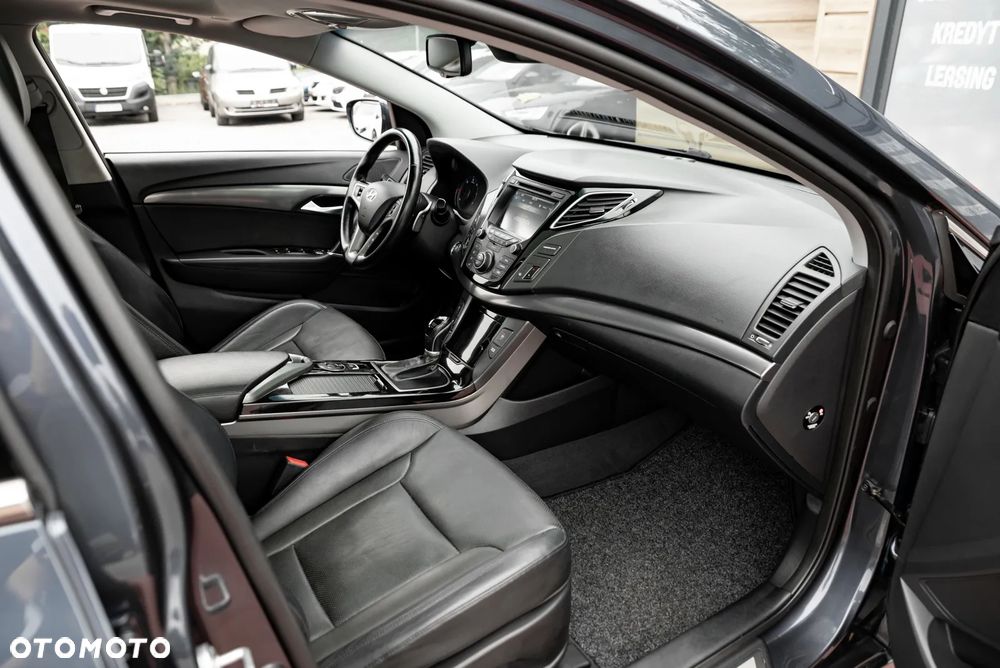 Hyundai i40 Kombi blue 1.7 CRDi DCT Premium - 27