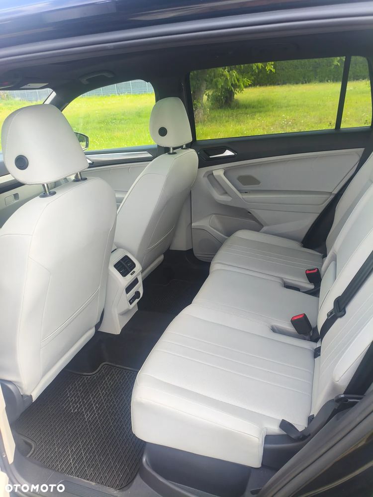 Volkswagen Tiguan - 19