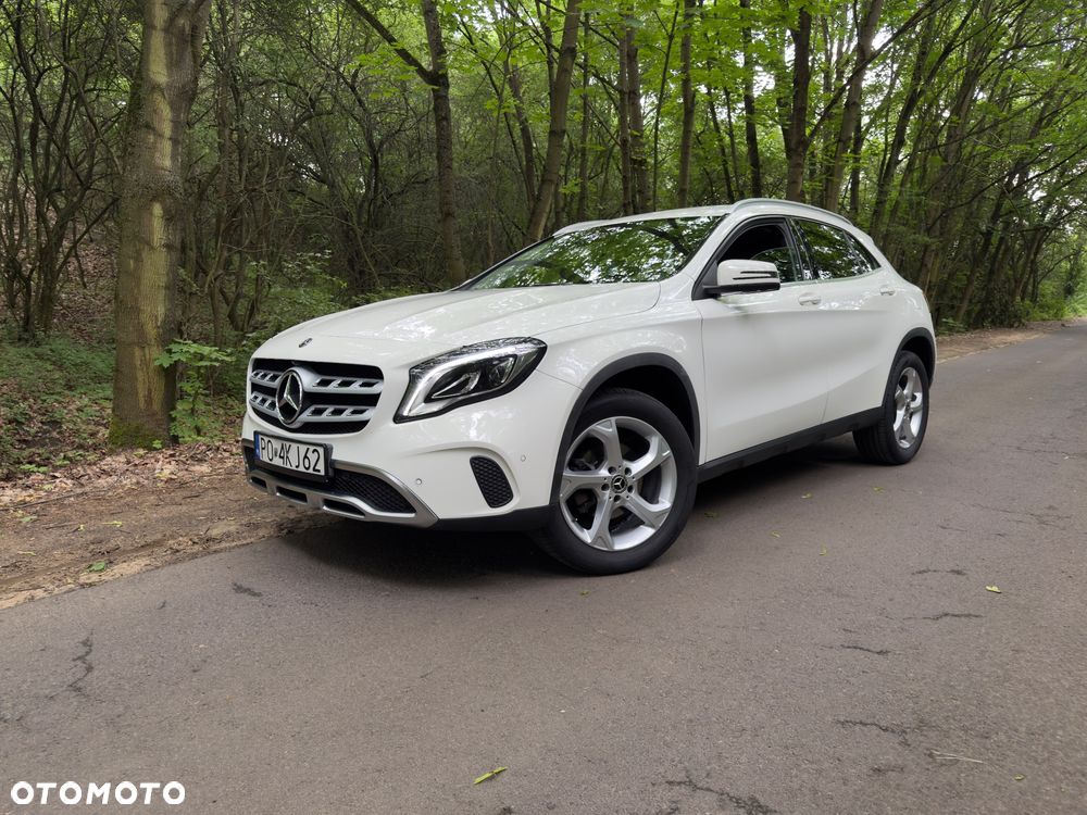 Mercedes-Benz GLA 200 7G-DCT Urban - 1