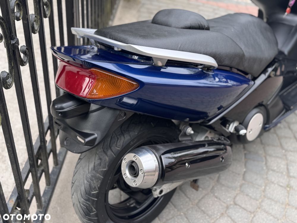 Yamaha Tmax - 22