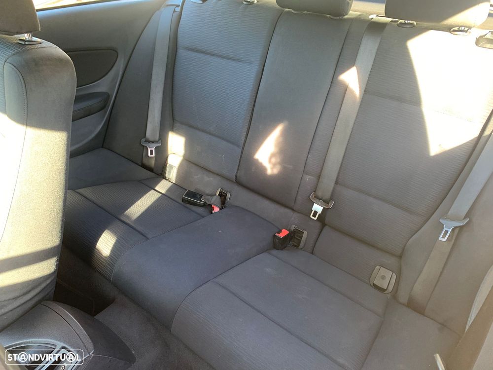 BMW 116 d DPF Edition Sport - 8
