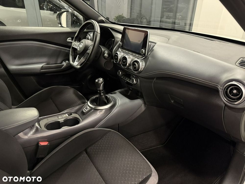 Nissan Juke 1.0 DIG-T Tekna - 32