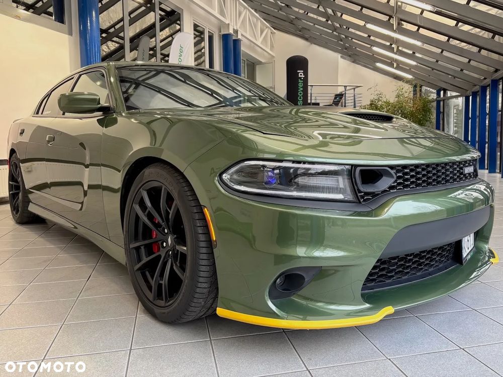 Dodge Charger 6.4 Scat Pack - 19