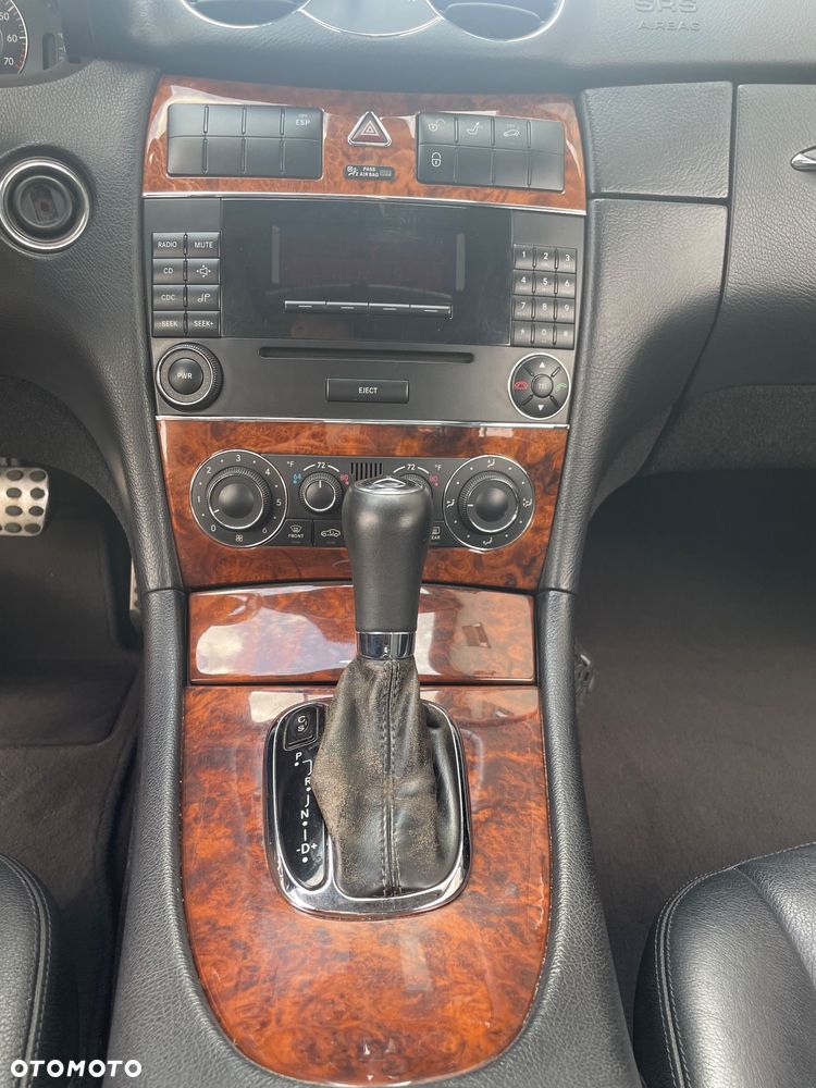 Mercedes-Benz CLK 350 7G-TRONIC Avantgarde - 8