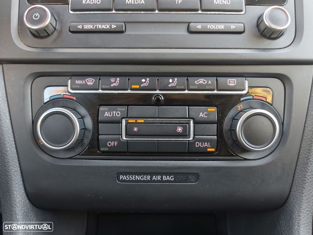 VW Golf 1.6 TDi Confortline - 14