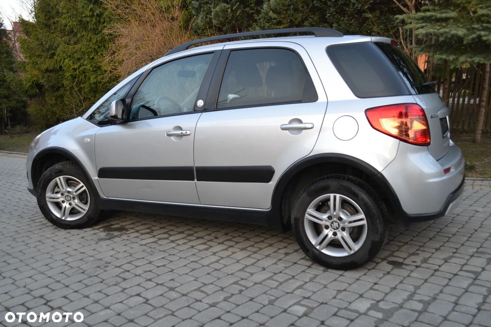 Suzuki SX4 1.6 Premium 4WD - 6