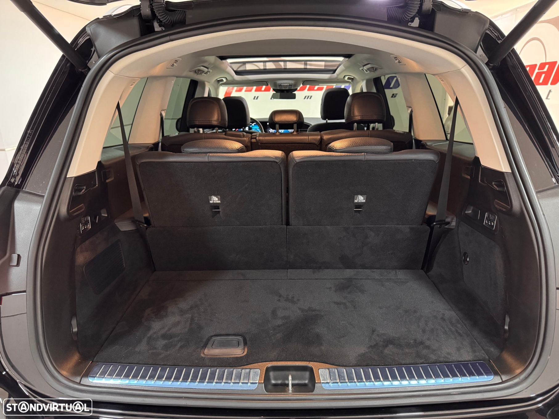 Mercedes-Benz GLS 350 d 4Matic - 10