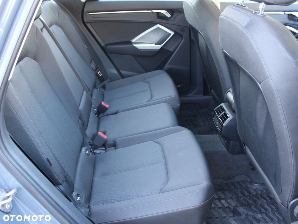 Audi Q3 35 TFSI Advanced S tronic - 14