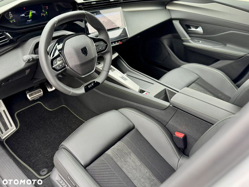 Peugeot 408 1.2 PureTech mHEV GT S&S e-DCS6 - 12