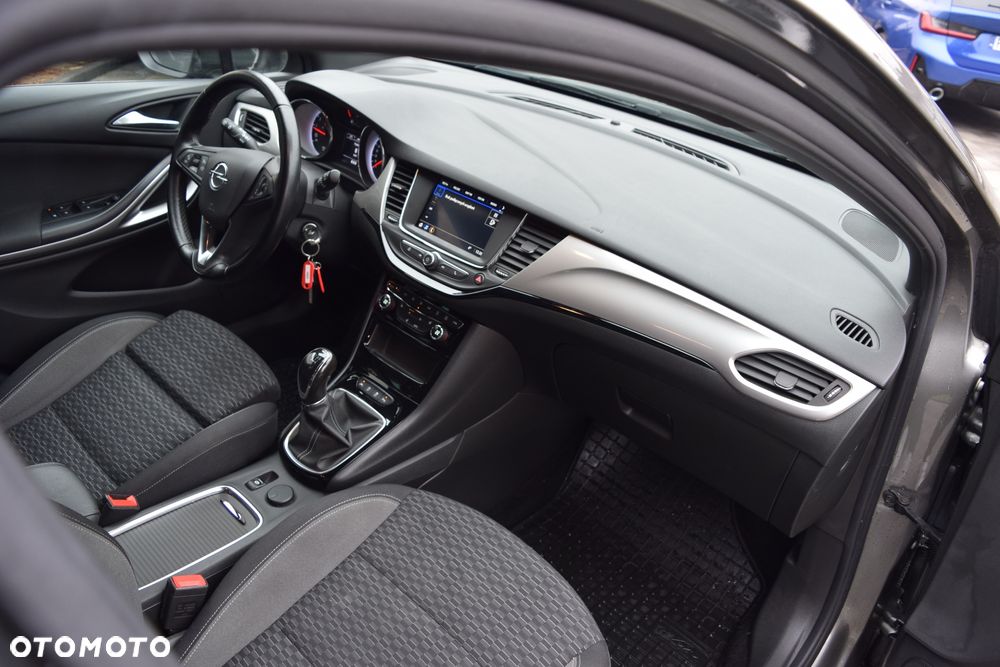 Opel Astra 1.2 T GS Line S&S - 12