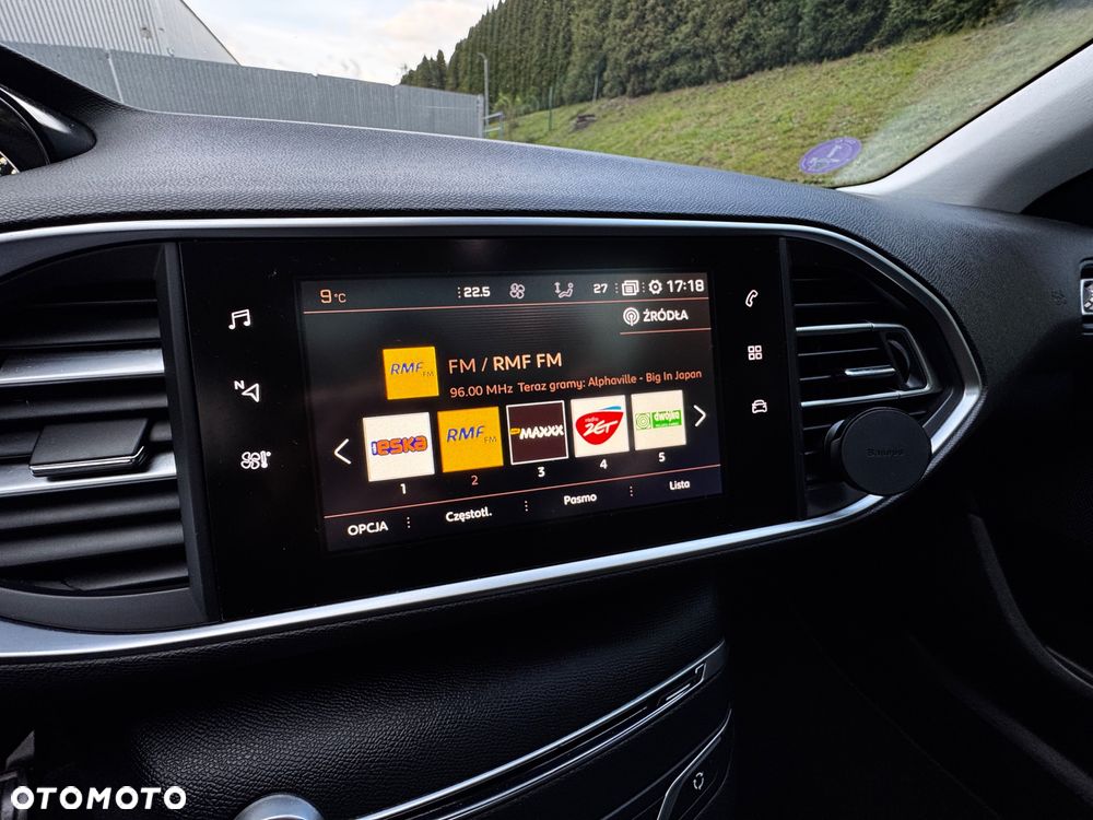 Peugeot 308 130 e-THP Stop & Start Allure - 25