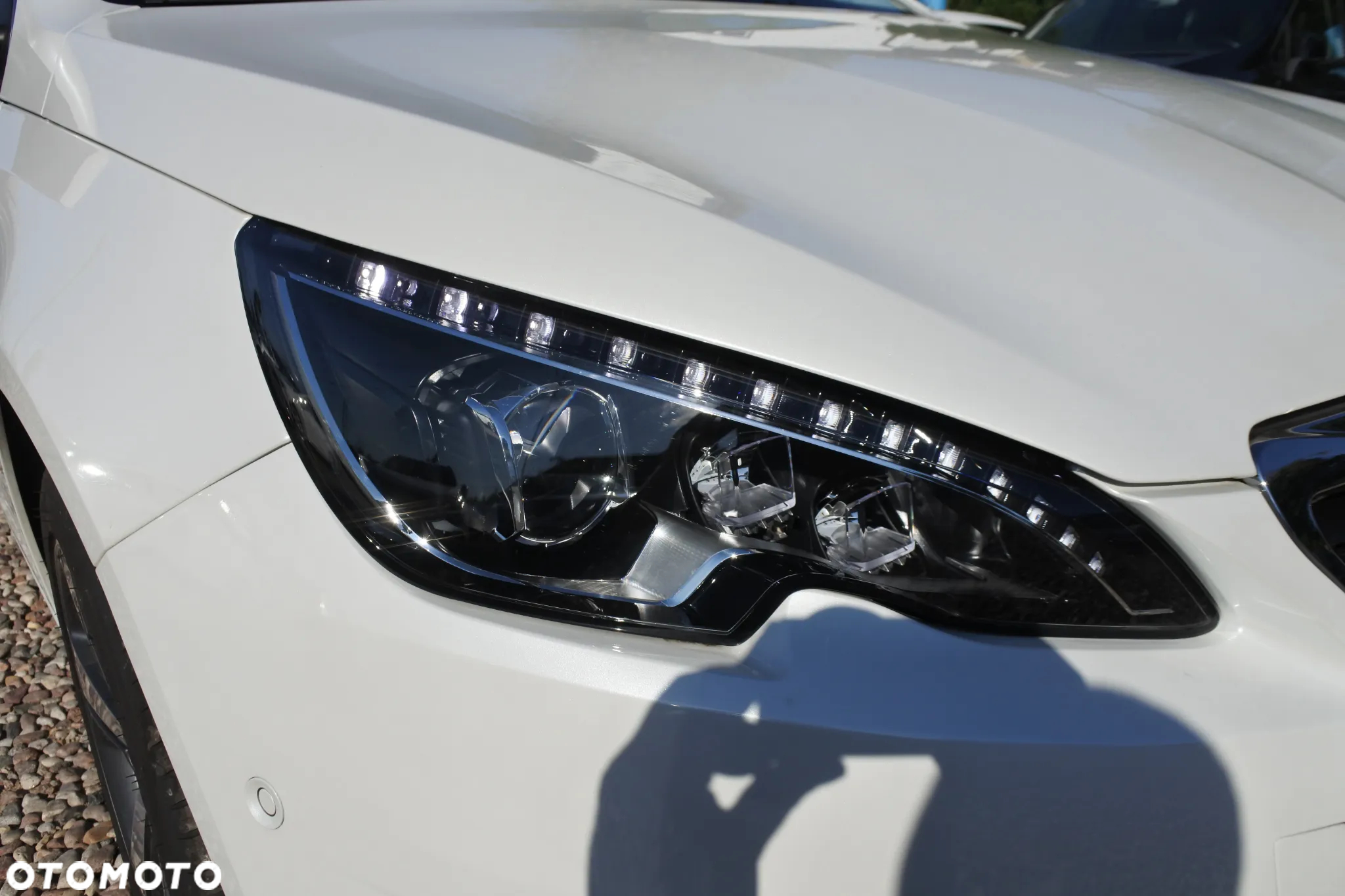 Peugeot 308 PureTech 130 EAT8 Allure - 25