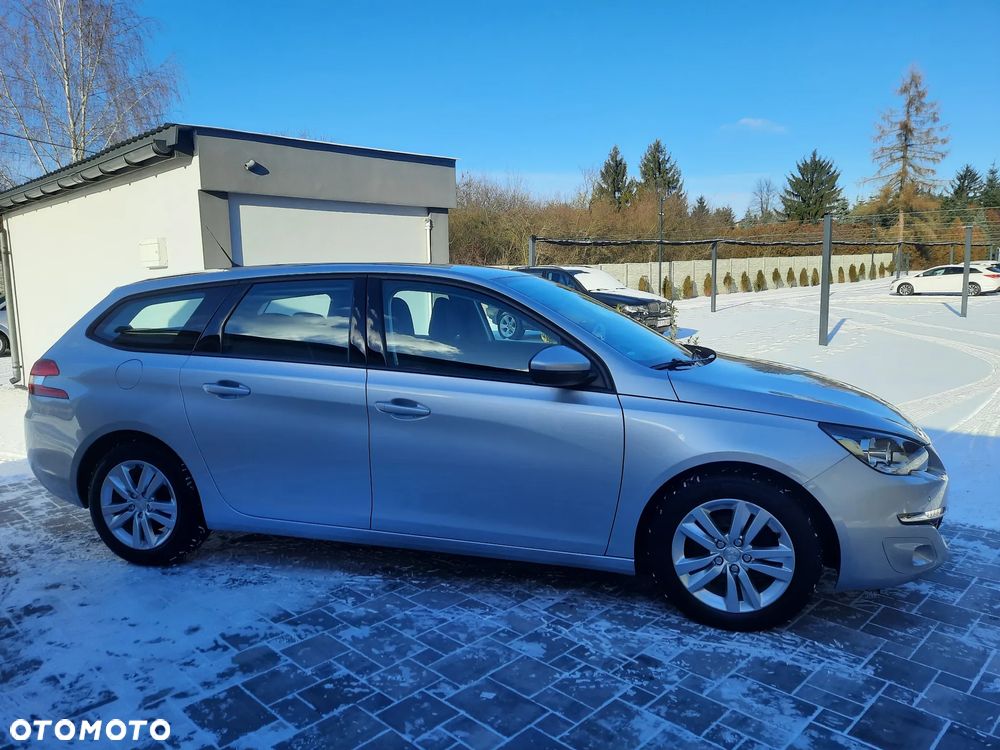 Peugeot 308 BlueHDi FAP 120 Stop&Start Allure - 11