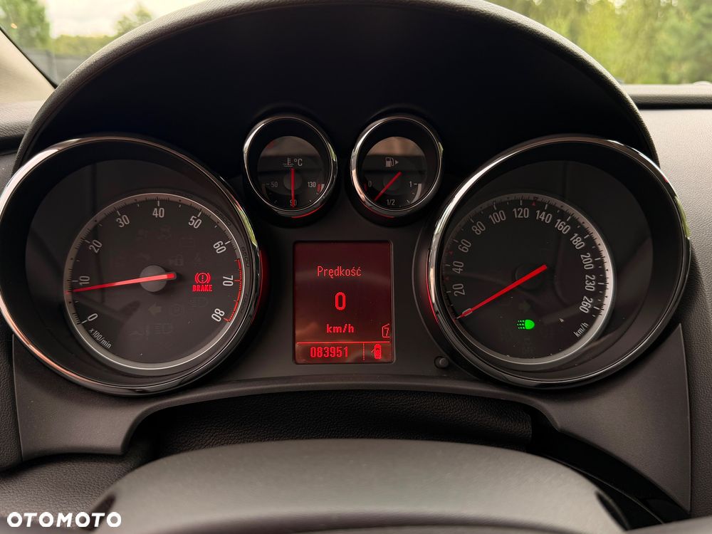 Opel Astra 1.4 ecoFLEX - 19