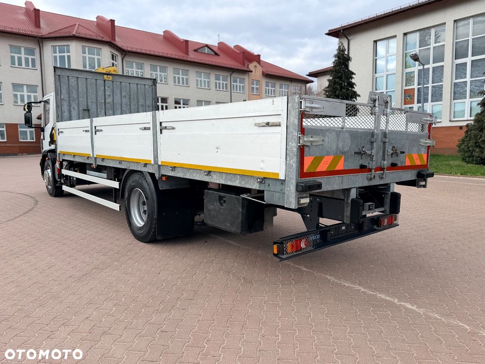 Iveco EUROCARGO 180E25 / Euro 6 / 4X2 / SKRZYNIOWY 7,5m + HDS HYVA HB150X UDŹWIG 5 200KG / STEROWNIE / RADIOWE / ROTATOR / AUTOMAT - 12