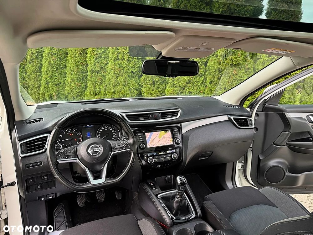 Nissan Qashqai 1.3 DIG-T Tekna - 23