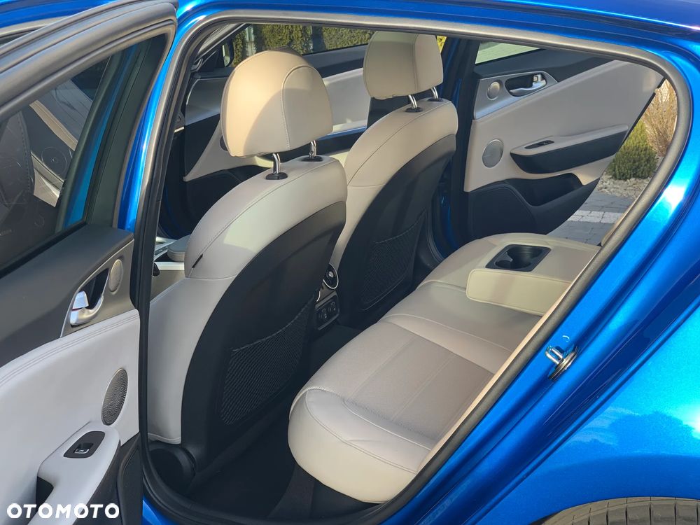 Kia Stinger 3.3 T-GDI V6 GT AWD - 13