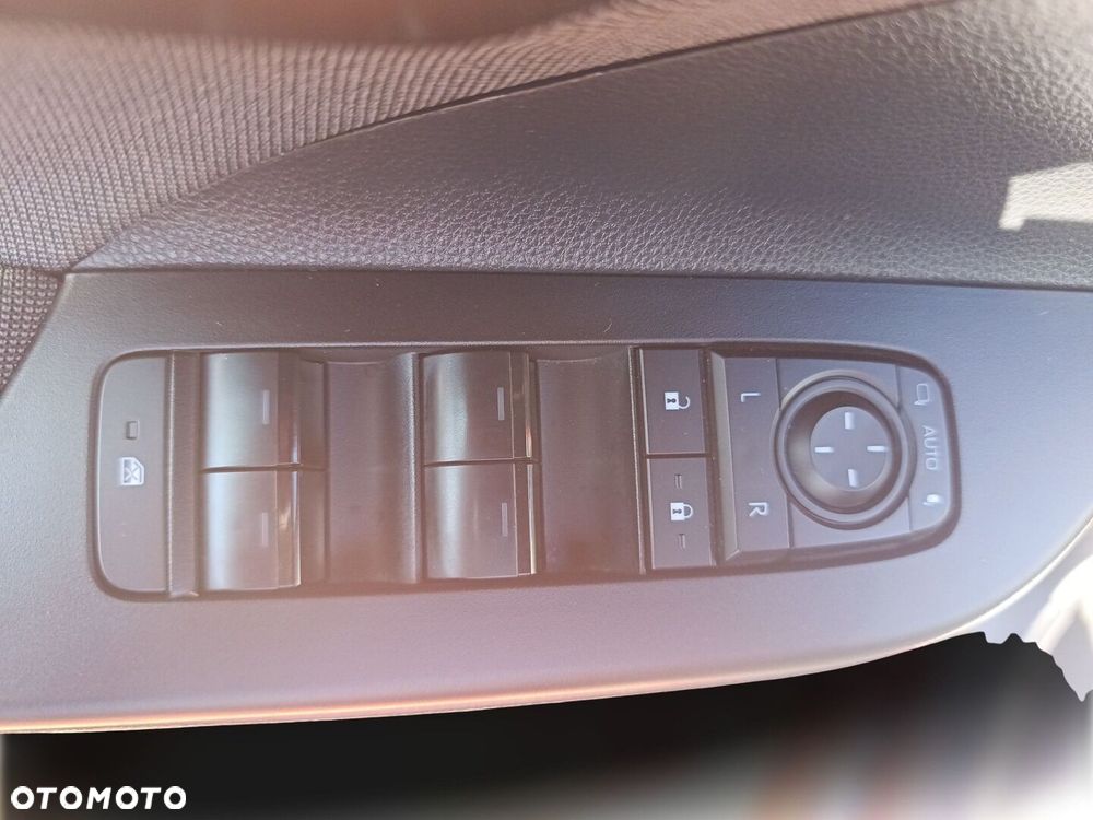 Toyota C-HR 2.0 Hybrid Dynamic Force Style - 32