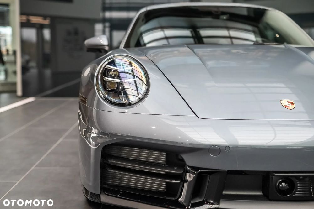 Porsche 911 Carrera S - 14