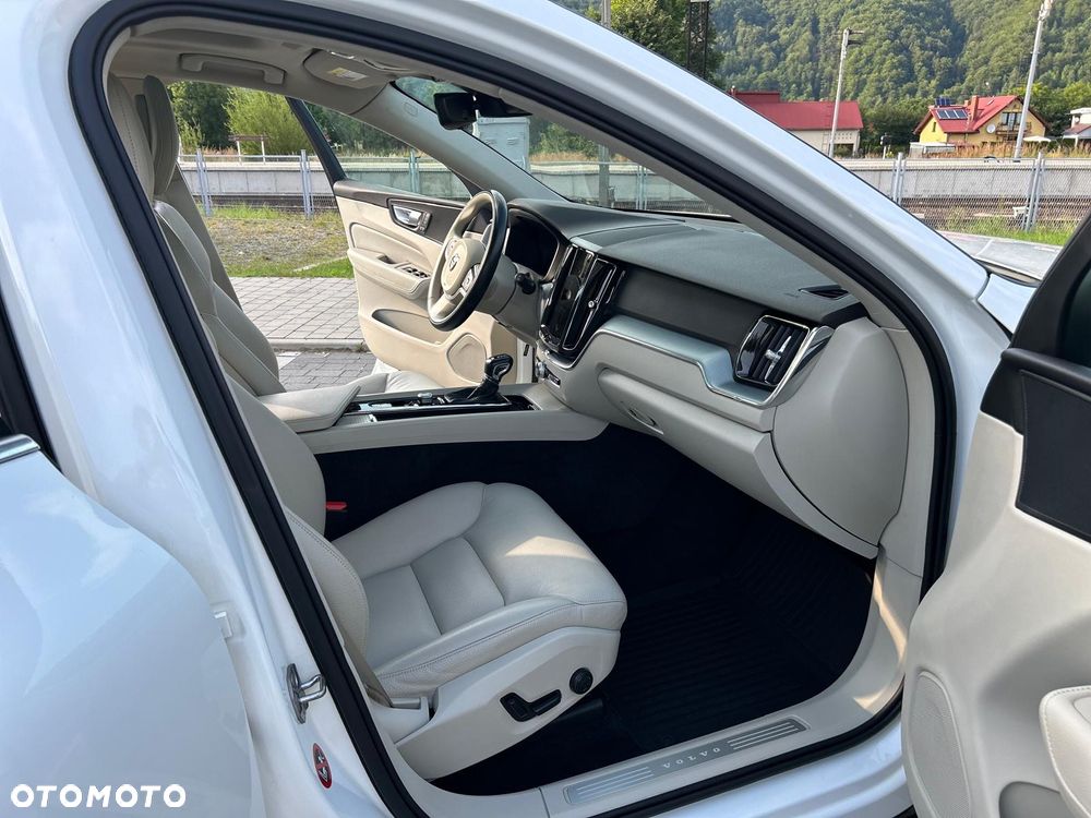 Volvo XC 60 T5 AWD Drive-E Momentum - 16