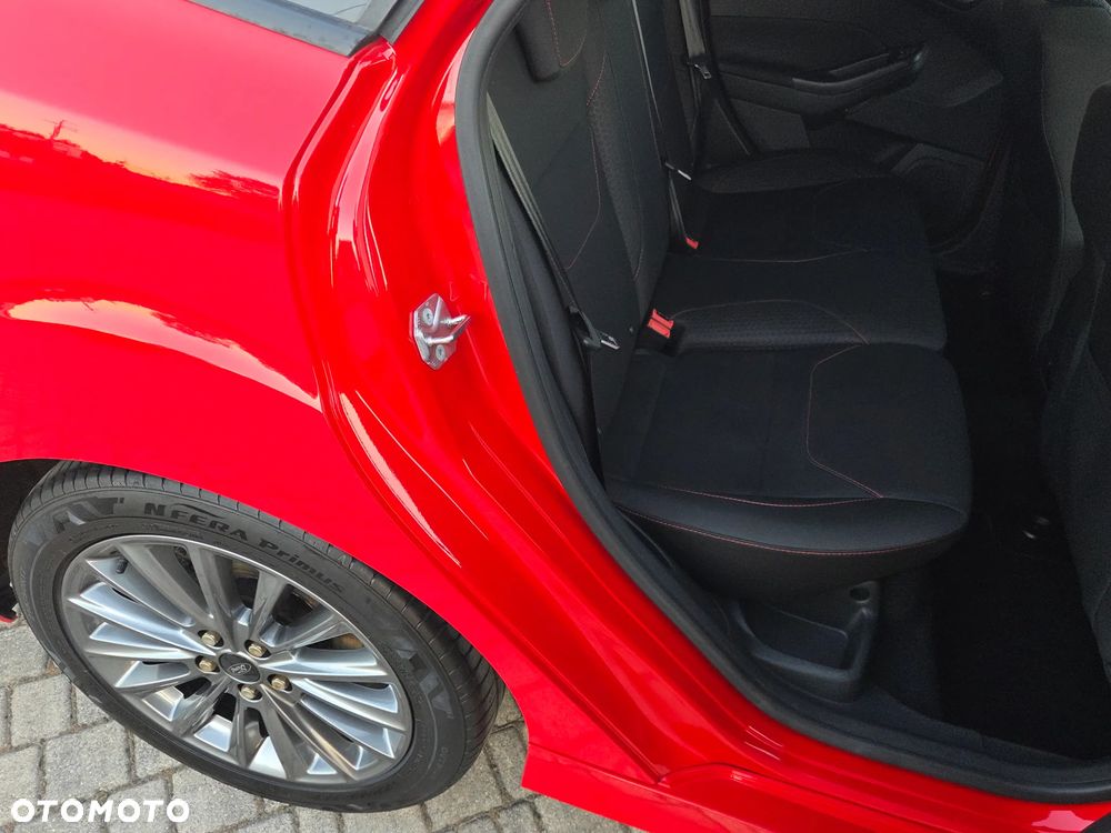 Ford Focus 1.0 EcoBoost Start-Stopp-System ST-LINE DESIGN - 34