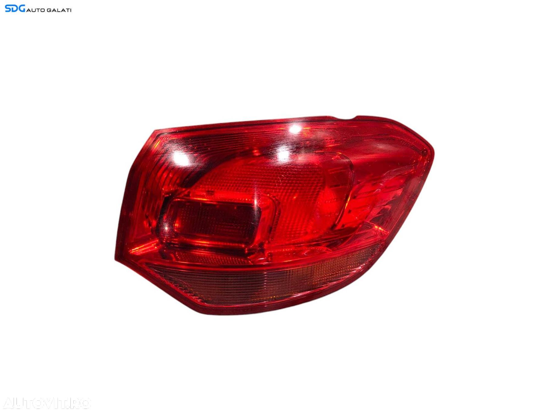 Stop Lampa Tripla Dreapta Opel Astra J Combi Break Caravan 2009 - 2016 Cod 13282243 (Fisurate Sparte Marginile) [L5295] - 1