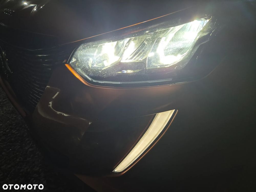 Peugeot 2008 BlueHDi 110 Active Pack - 32