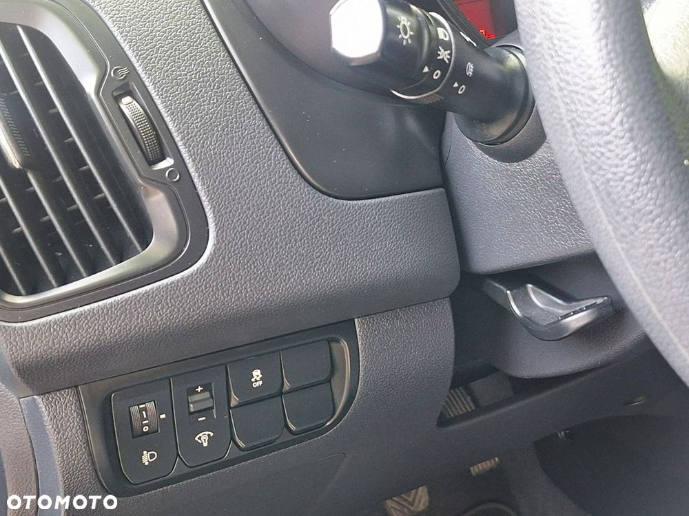 Kia Rio 1.4 Edition 7 - 22