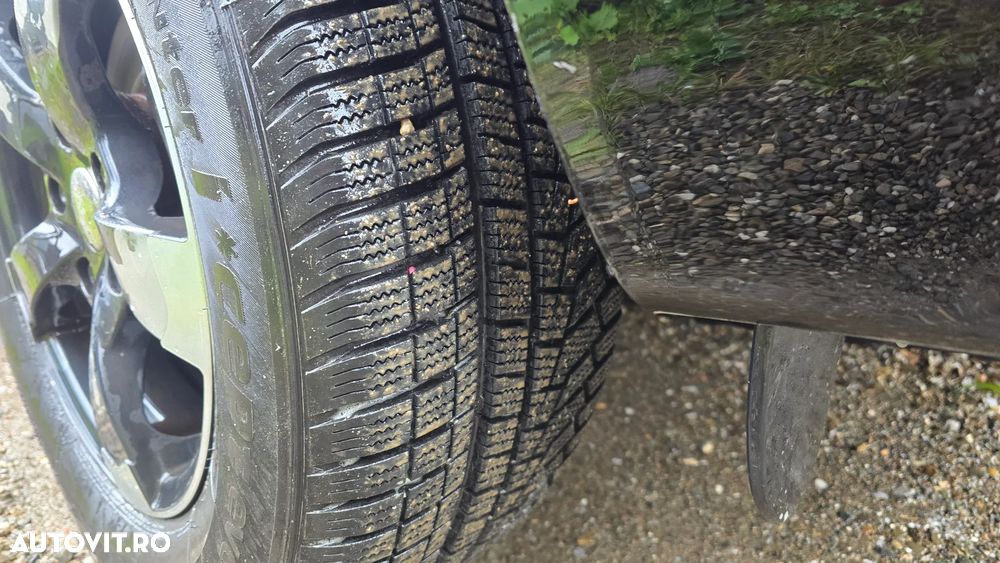 Toyota RAV4 2.2 D-4D 4WD Luxury - 9