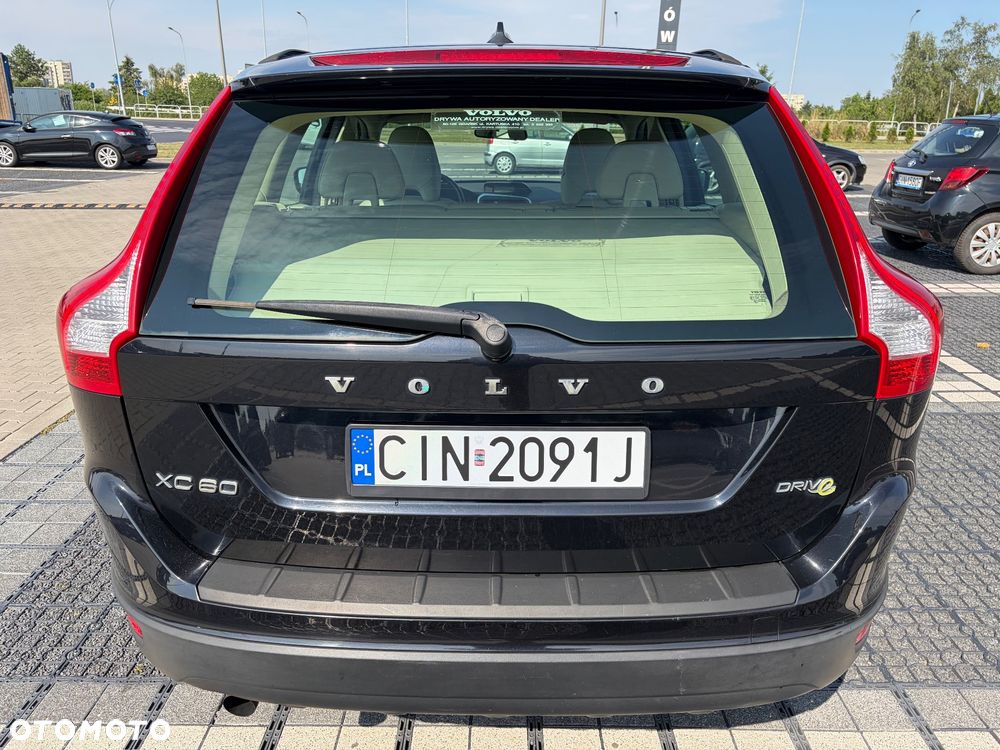 Volvo XC 60 DRIVe R-Design - 14