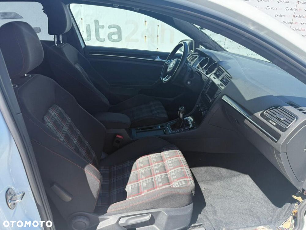 Volkswagen Golf GTI Performance BlueMotion Technology - 14