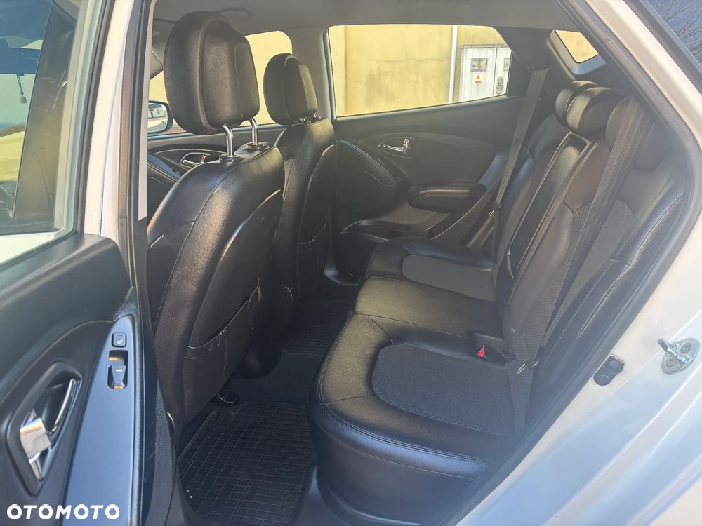 Hyundai ix35 1.7 CRDi Comfort 2WD - 17