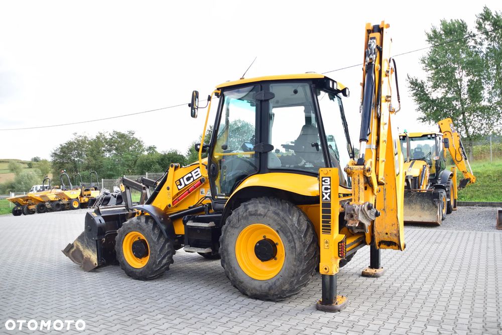 JCB 3CX Sitemaster PLUS TURBO 4x4 Contractor - 9