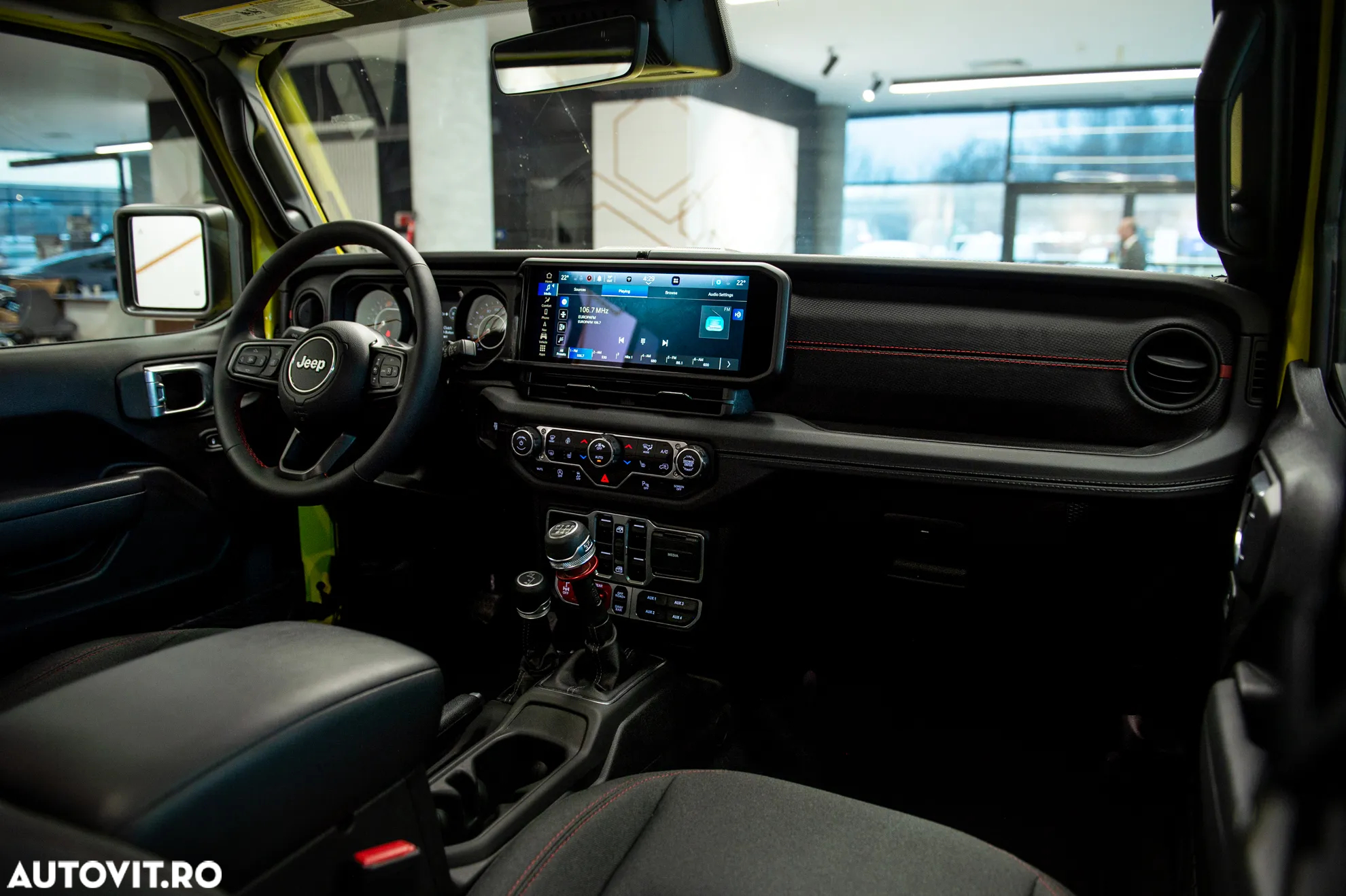 Jeep Wrangler - 32