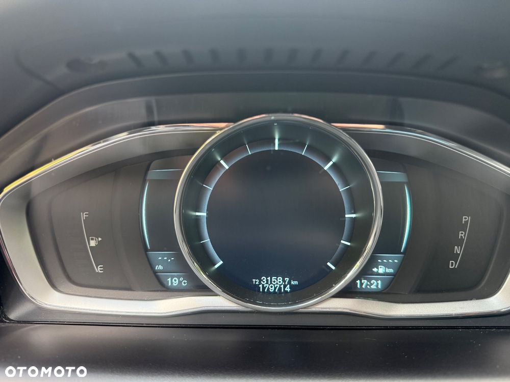 Volvo XC 60 D5 AWD Summum - 12